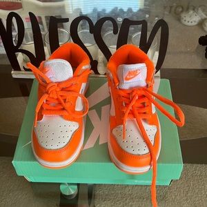 Toddler orange dunks